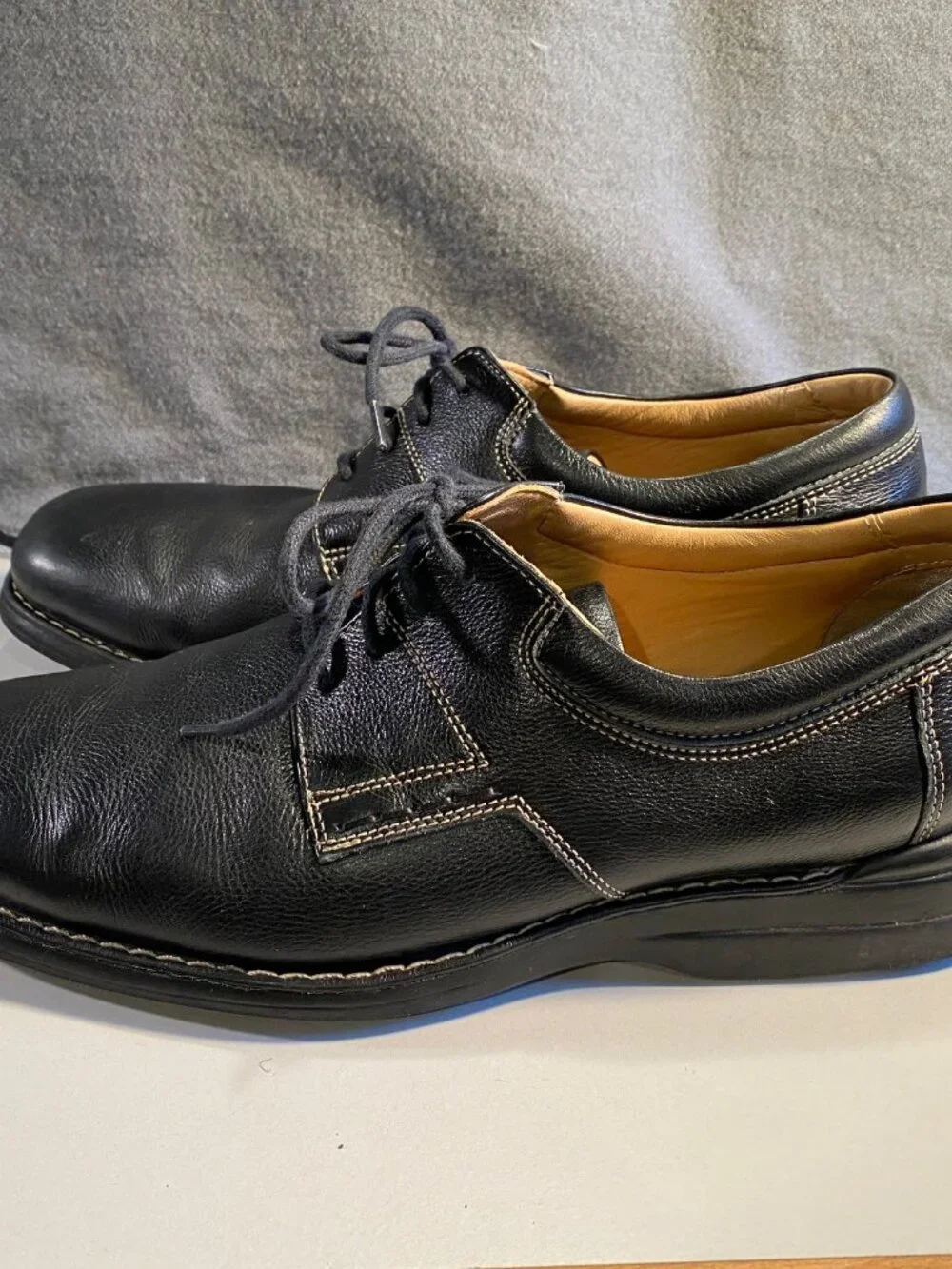 Johnston & Murphy - 10.5M - Men's Black Leather Dress Shoes